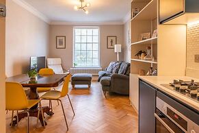 A Regal Abode - Marylebone - by Frankie Says