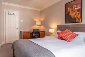 A Regal Abode - Marylebone - by Frankie Says