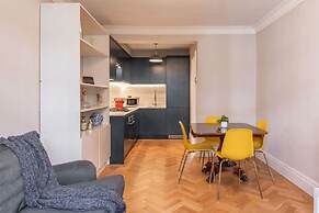 A Regal Abode - Marylebone - by Frankie Says