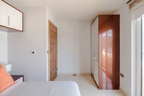 The Roof is on Fire - Farringdon - by Frankie Says