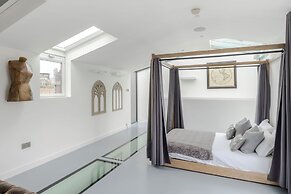 The Dream Factory - Borough - by Frankie Says