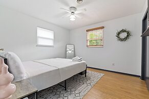 Noir Manor 3BR House