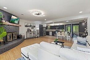 Noir Manor 3BR House