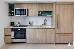 Contemporary Miami Getaway with Bay View