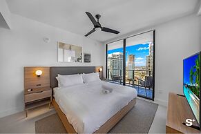 Contemporary Miami Getaway with Bay View