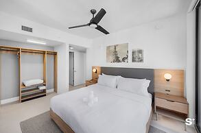 Contemporary Miami Getaway with Bay View