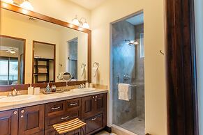 CR Luxury Altavista 2B 3 Bdrm