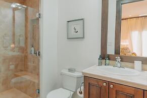 CR Luxury Altavista 2A 3 Bdrm