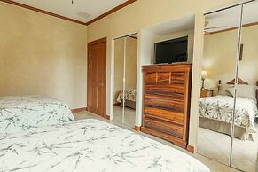 CR Luxury Veranda 7B 2 Bdrm