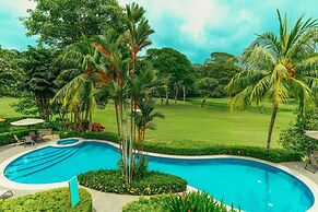 CR Luxury Veranda 7B 2 Bdrm