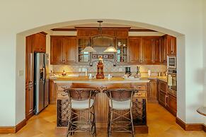 CR Luxury Montebello 1D 3 Bdrm