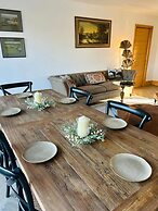 Luxury Langtoft Stud - Sleeps 10