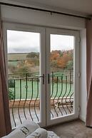 Luxury Langtoft Stud - Sleeps 10