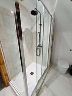 Luxury Langtoft Stud - Sleeps 10