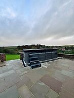 Luxury Langtoft Stud - Sleeps 10