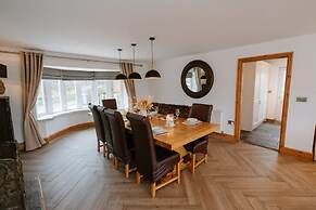 Luxury Langtoft Stud - Sleeps 10