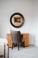 Willow Lodge With Hot Tub