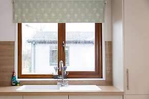 Stunning 3 Bedroom Lodge With Hot Tub in York