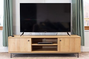 Stunning 3 Bedroom Lodge With Hot Tub in York