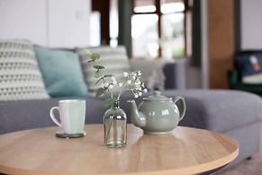 Stunning 3 Bedroom Lodge With Hot Tub in York