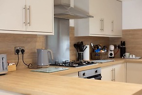 Stunning 3 Bedroom Lodge With Hot Tub in York