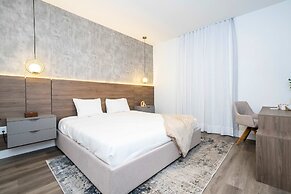 Luxury 4BR Home Themed Bedrooms