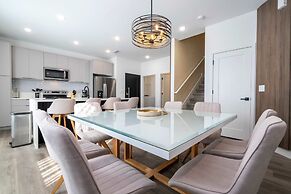 Newly Built Home With Themed Beds Pool