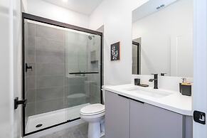 Newly Built Home With Themed Beds Pool