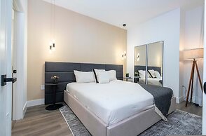 Chic Cozy Home With Themed Bedrooms