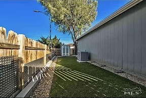 Vibrant Boho Family Home 3 Bed Pet Friendly UNR
