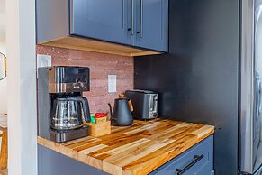 Cozy Family Haven in Sparks - Pet Friendly - Fenced Yard