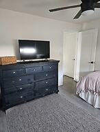 Cozy Family Haven in Sparks - Pet Friendly - Fenced Yard