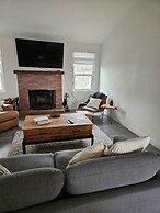 Cozy Family Haven in Sparks - Pet Friendly - Fenced Yard