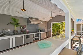 Luxe Waterfront Hideaway w Pool & Pirate Ship Dock
