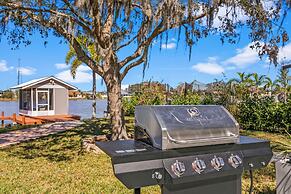 Luxe Waterfront Hideaway w Pool & Pirate Ship Dock