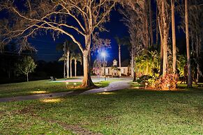 Luxe Waterfront Hideaway w Pool & Pirate Ship Dock