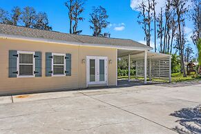 Luxe Waterfront Hideaway w Pool & Pirate Ship Dock