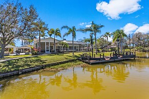 Luxe Waterfront Hideaway w Pool & Pirate Ship Dock