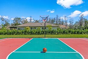 Luxe Waterfront Hideaway w Pool & Pirate Ship Dock