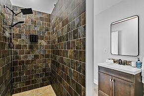 Luxe Waterfront Hideaway w Pool & Pirate Ship Dock