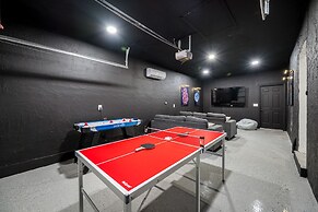 The Perfect Family Retreat w Pool and Games