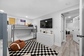 The Perfect Family Retreat w Pool and Games