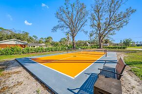 The Perfect Family Retreat w Pool and Games