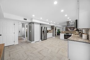 The Perfect Family Retreat w Pool and Games