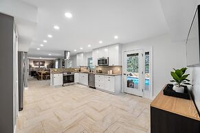 The Perfect Family Retreat w Pool and Games