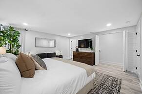 The Perfect Family Retreat w Pool and Games