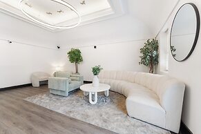 Bay Ridge ApartHotel