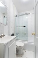 Bay Ridge ApartHotel