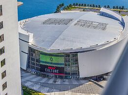 Cityscape Retreat Stylish 1BR