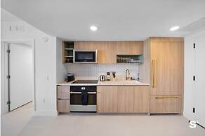 Cityscape Retreat Stylish 1BR